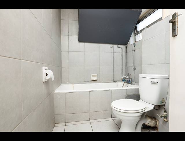 1 BEDROOM APARTMENT FOR SALE IN POINT